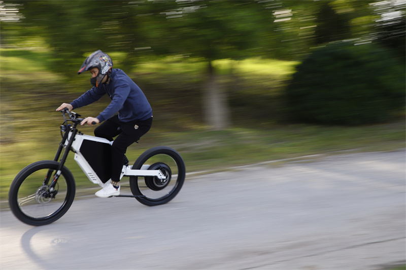 2026年 人気モデル SS30 72V 12000W 電動 - 72V 12000W Electric Dirt Bike のレビューと価格